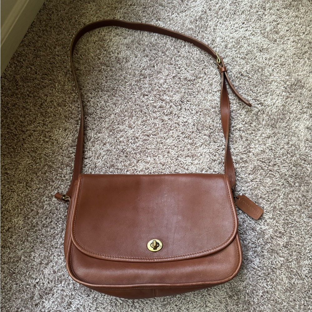 VINTAGE COACH City Bag Camel Leather VTG Crossbody handbag collector